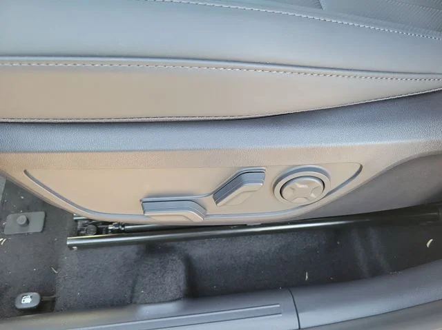 New 2027 Magma Red Matte Kia X-Line S image 15