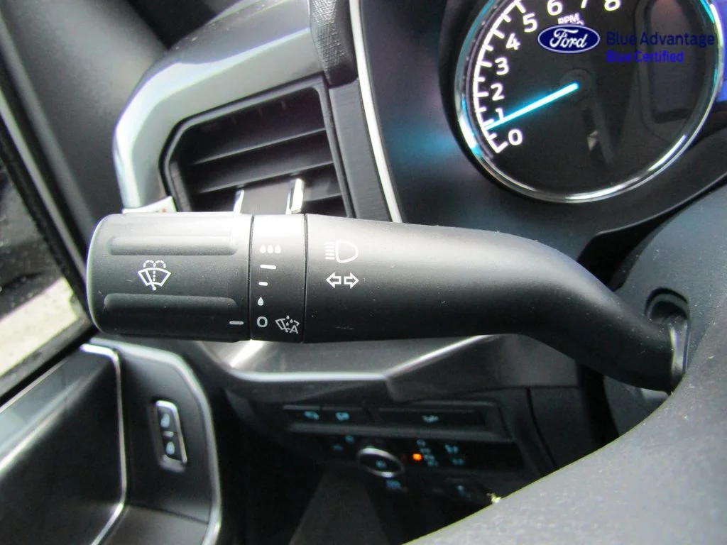 Certified Used 2023 Avalanche Ford XLT image 31