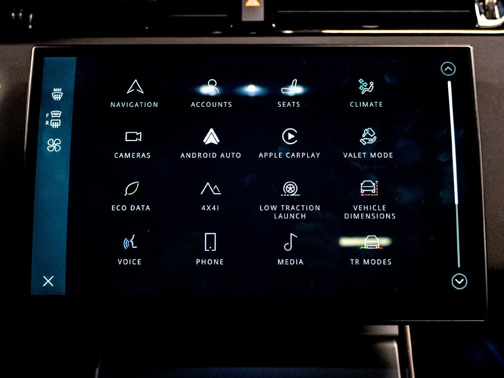 Used 2025 Black Land Rover S image 25