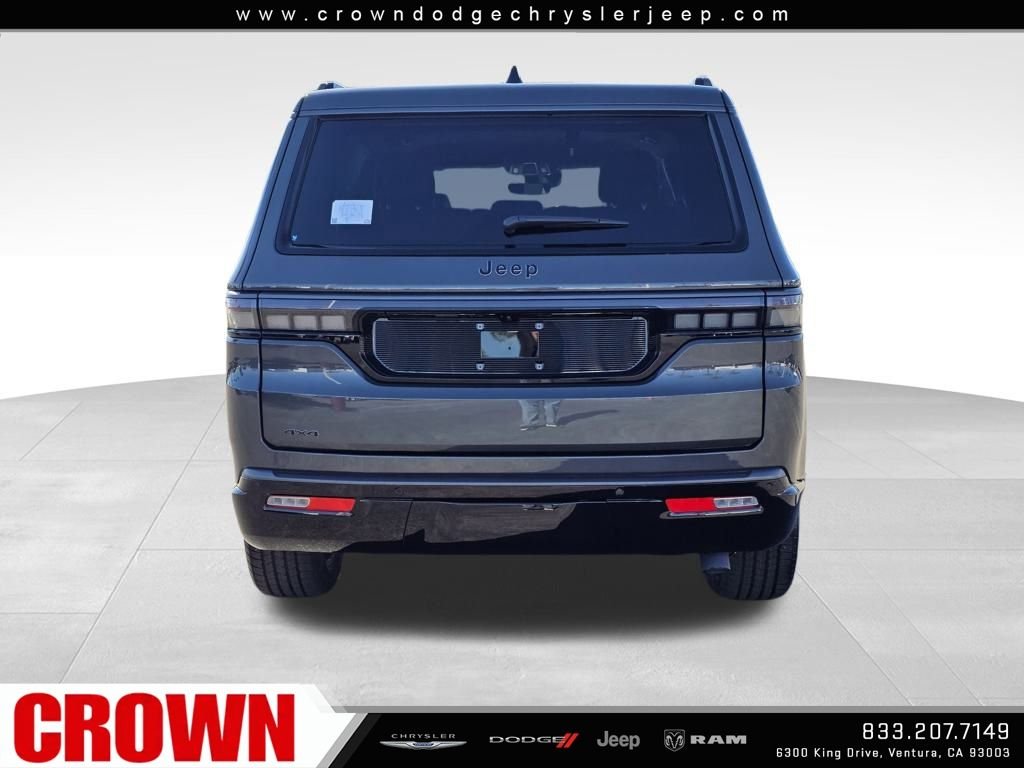 New 2026 Baltic-Gray Metallic Clear-Coat Exterior Paint Jeep Limited Altitude image 6