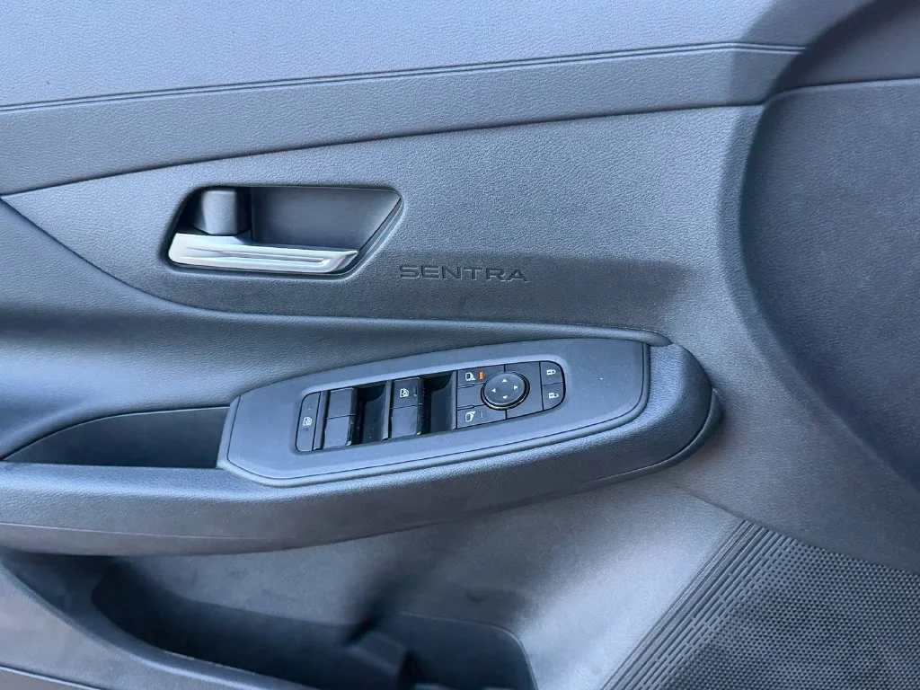 New 2027 Gray Nissan SV image 15