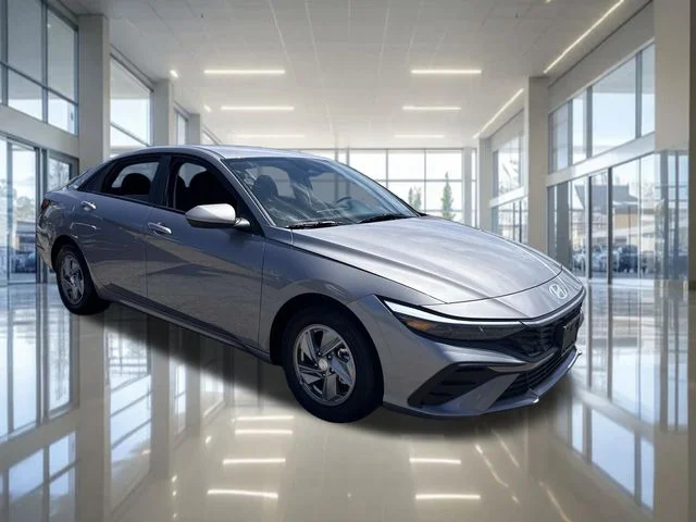 Certified Used 2026  Hyundai SE image 2