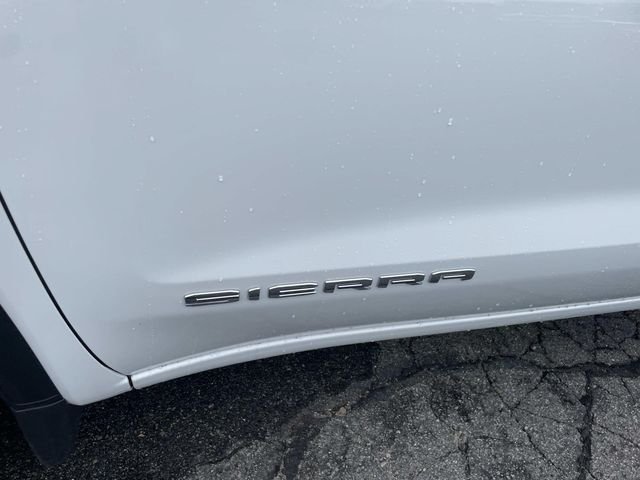 Certified Used 2025 Summit White GMC SLT image 12