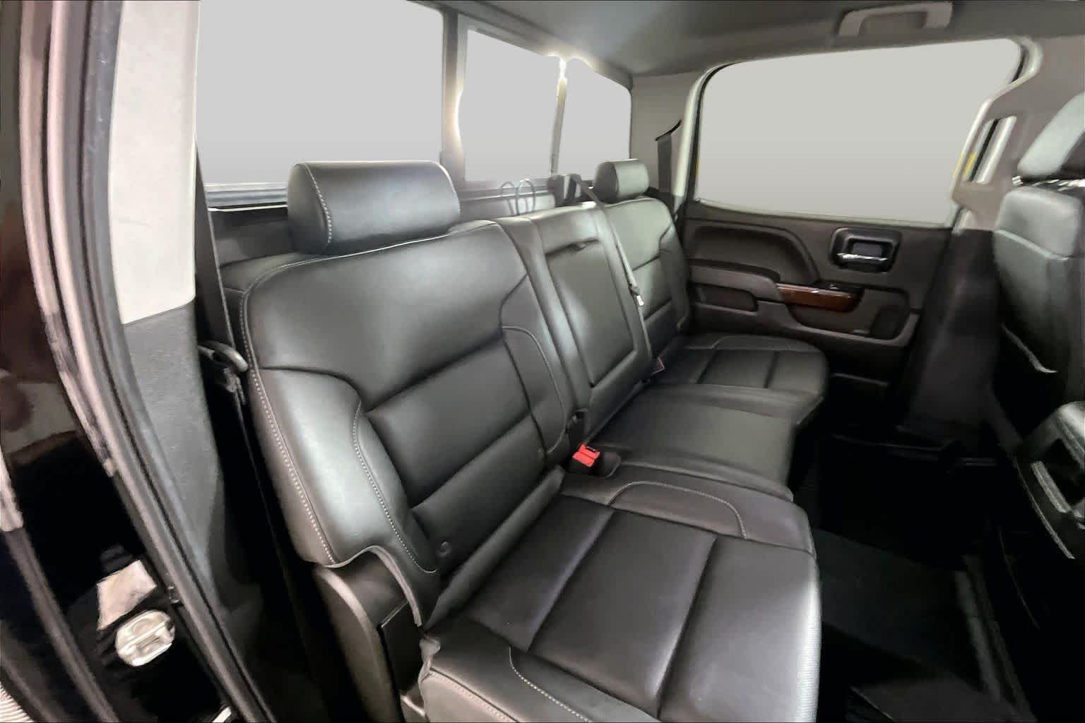 Used 2018 Onyx Black GMC SLT image 18