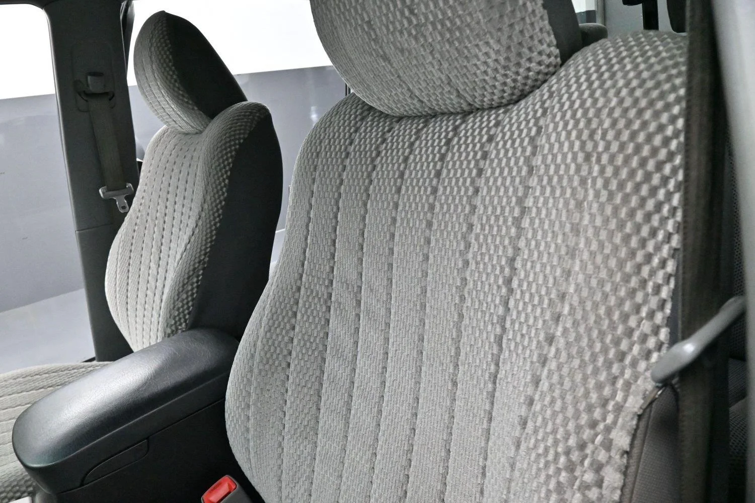 Used 2014 Black Toyota 4WD Double Cab V6 MT (Natl) image 13