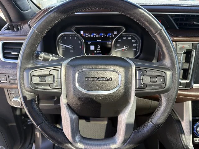 Used 2021  GMC Denali image 17