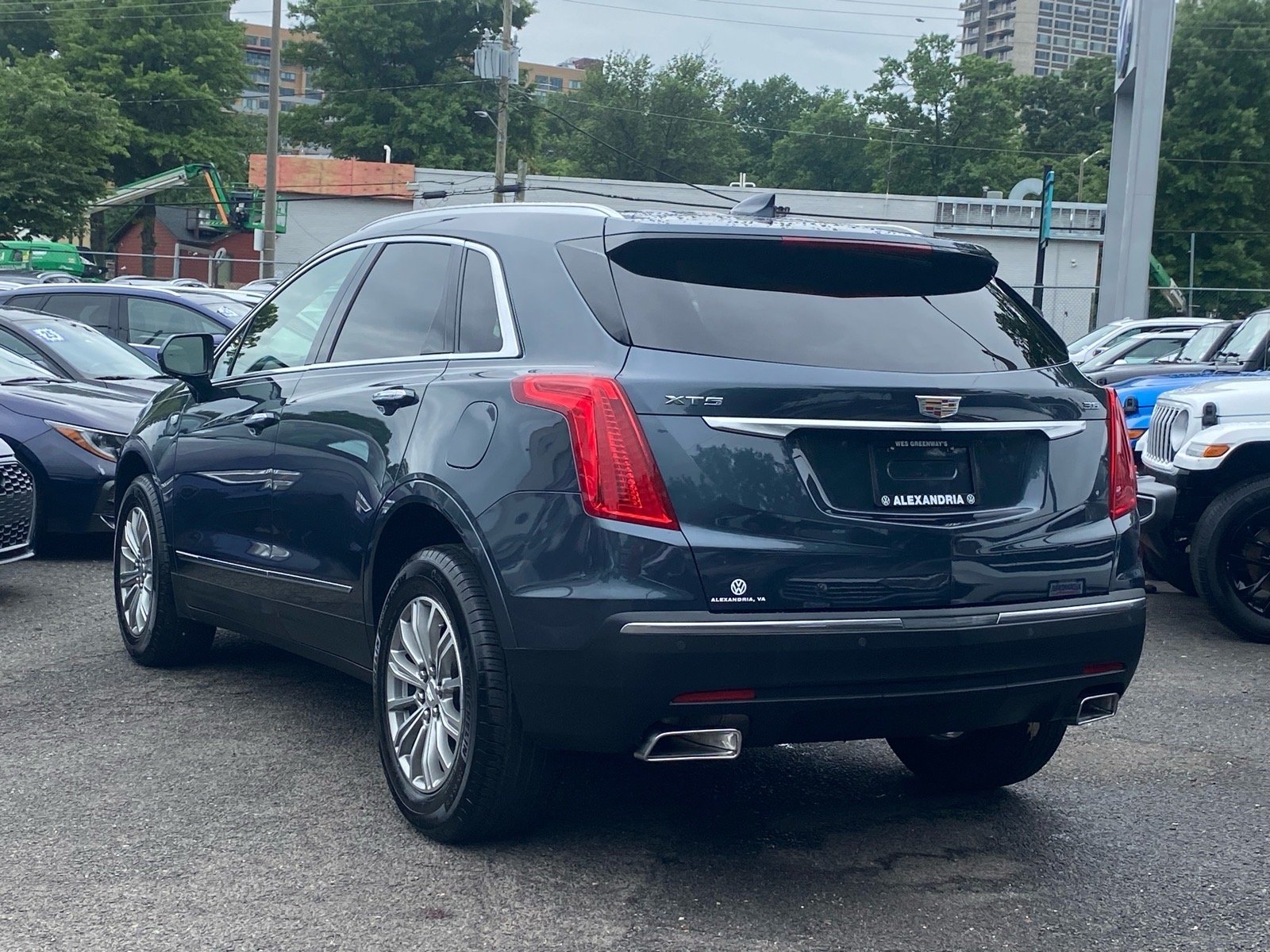 Used 2019 Gray Cadillac Luxury image 4