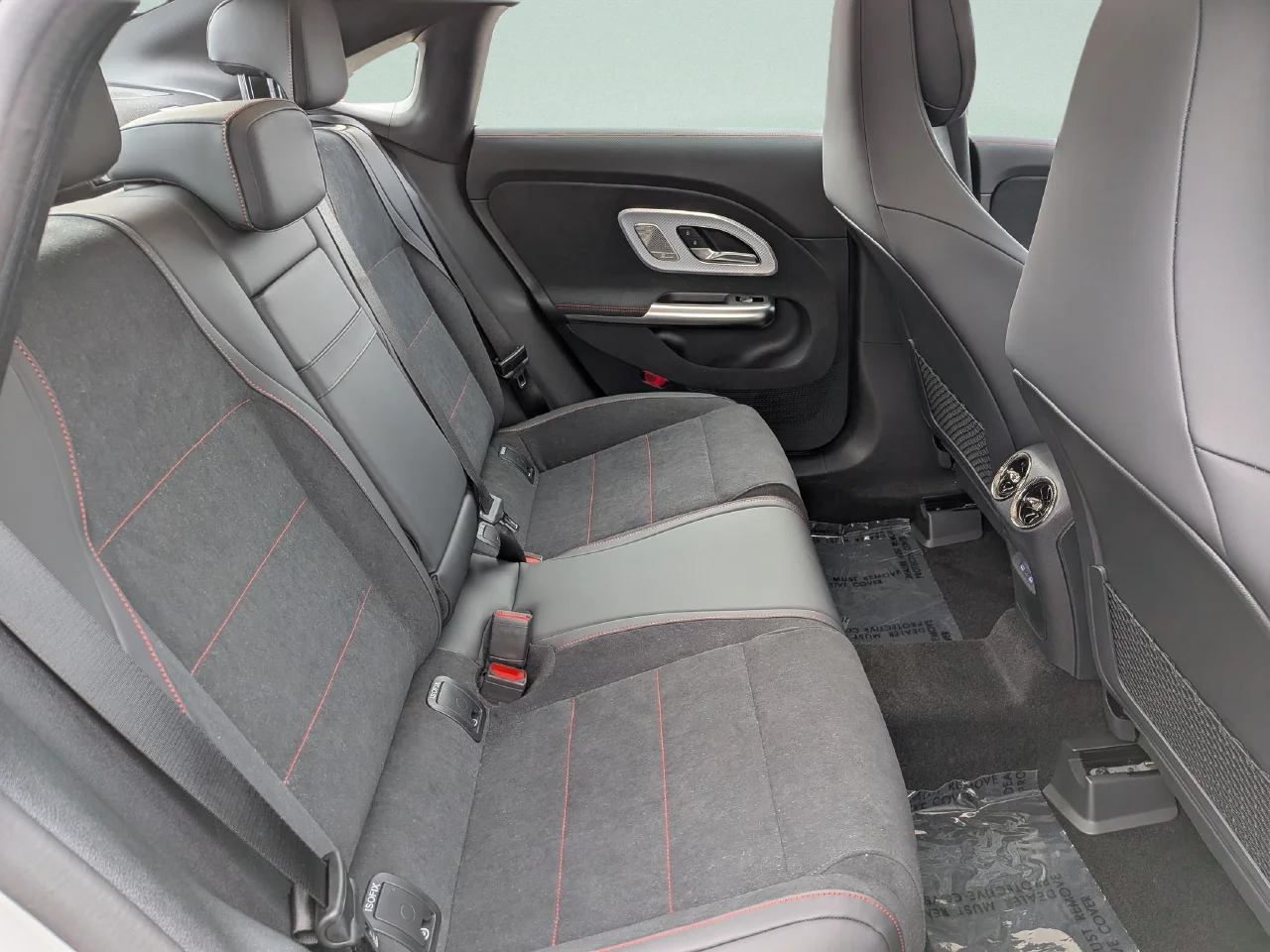 New 2027 MANUFAKTUR Alpine Grey Mercedes-Benz CLA 220 image 8