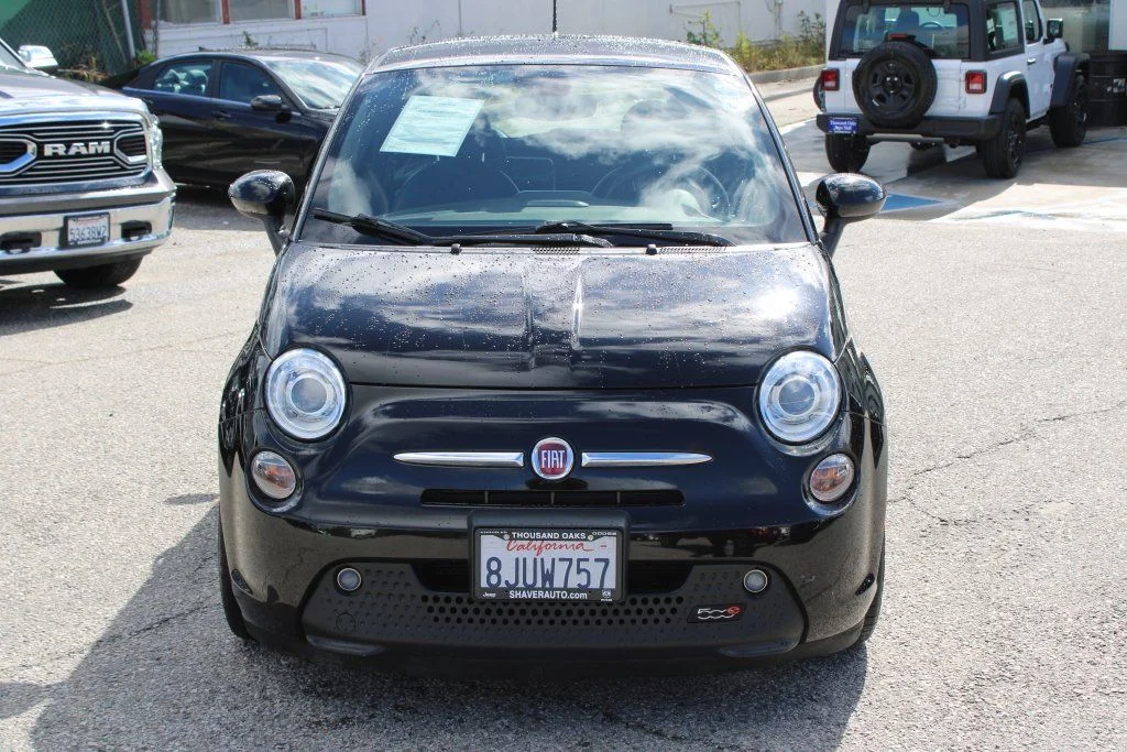 Used 2019 FIAT 500e Battery Electric with VIN 3C3CFFGE5KT700428 for sale in Thousand Oaks, CA