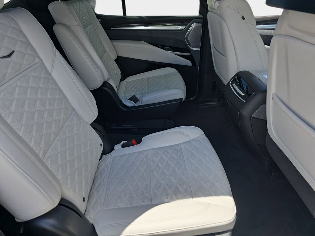 Used 2025 Silver Cadillac V-Series image 13