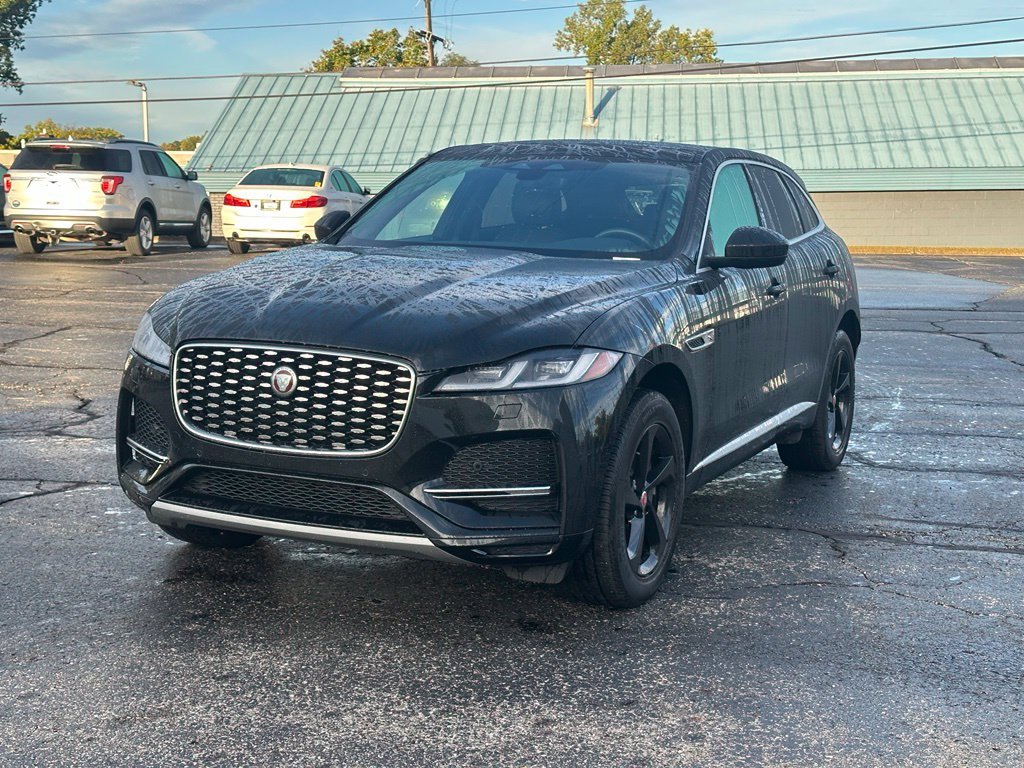 Used 2023  Jaguar P250 S image 1