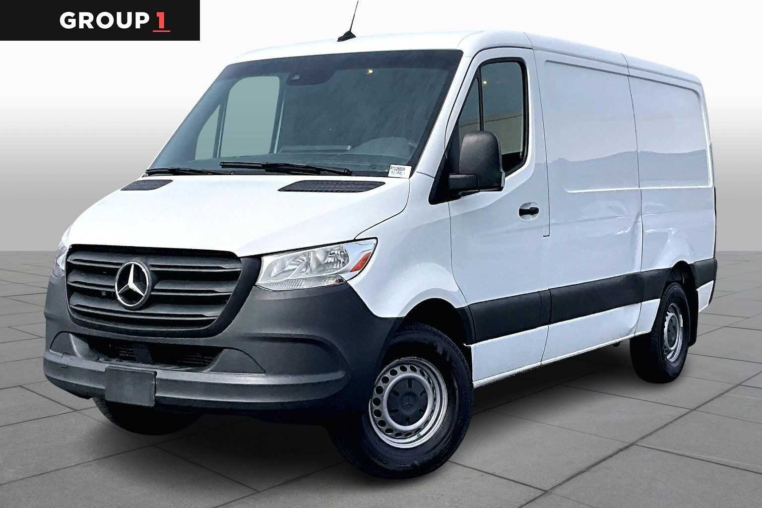 2023 Mercedes-Benz Sprinter 2500 Gas 144 WB's photo