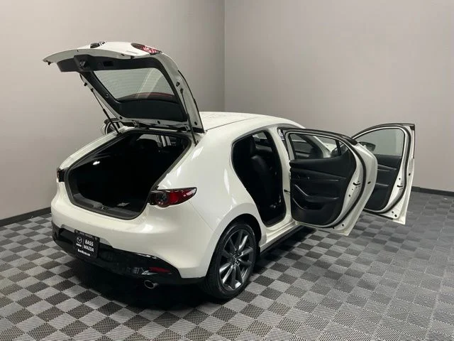 Used 2019 White Mazda Base image 28