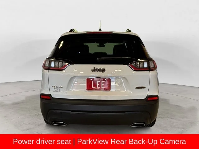 Used 2022 White Jeep Latitude Lux image 5