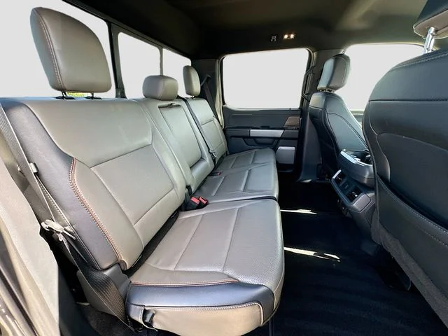 Used 2025 Gray Ford Lariat image 27