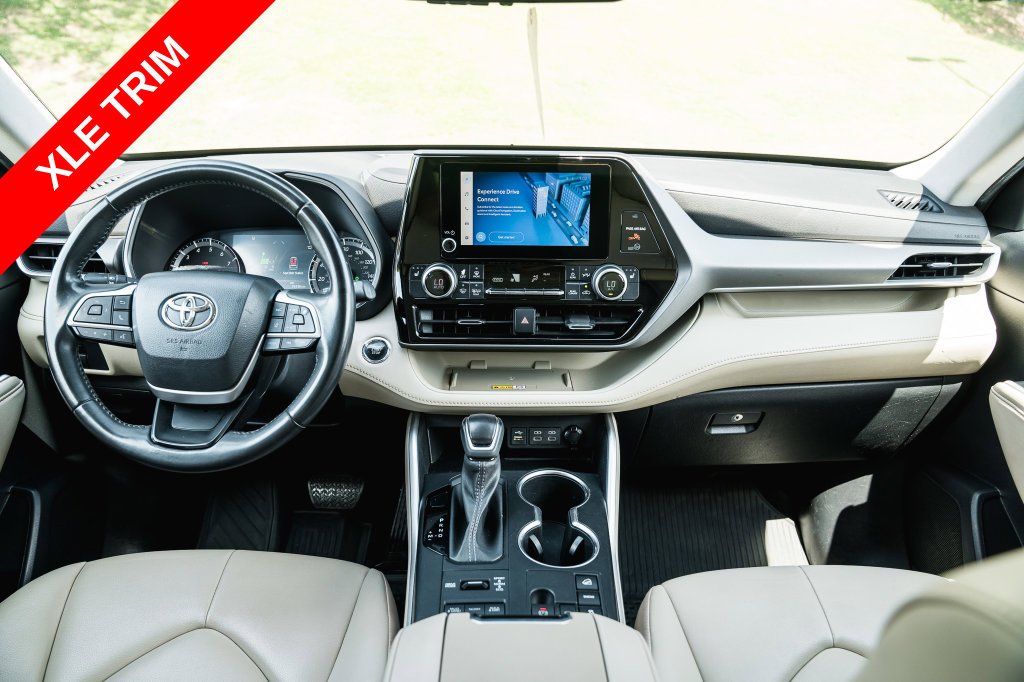 Used 2023 Blueprint Toyota XLE image 12