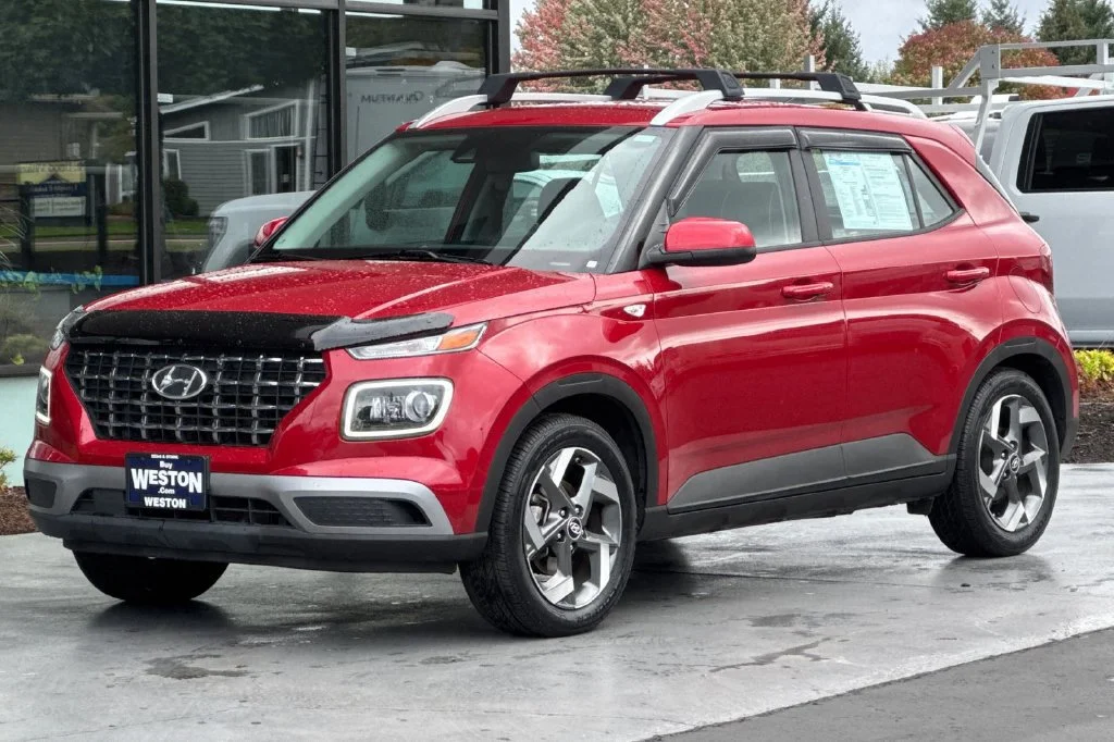 2022 Hyundai Venue Limited - Photo 8