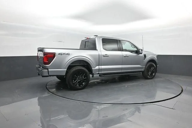 New 2026 Iconic Silver Metallic Ford XLT image 8