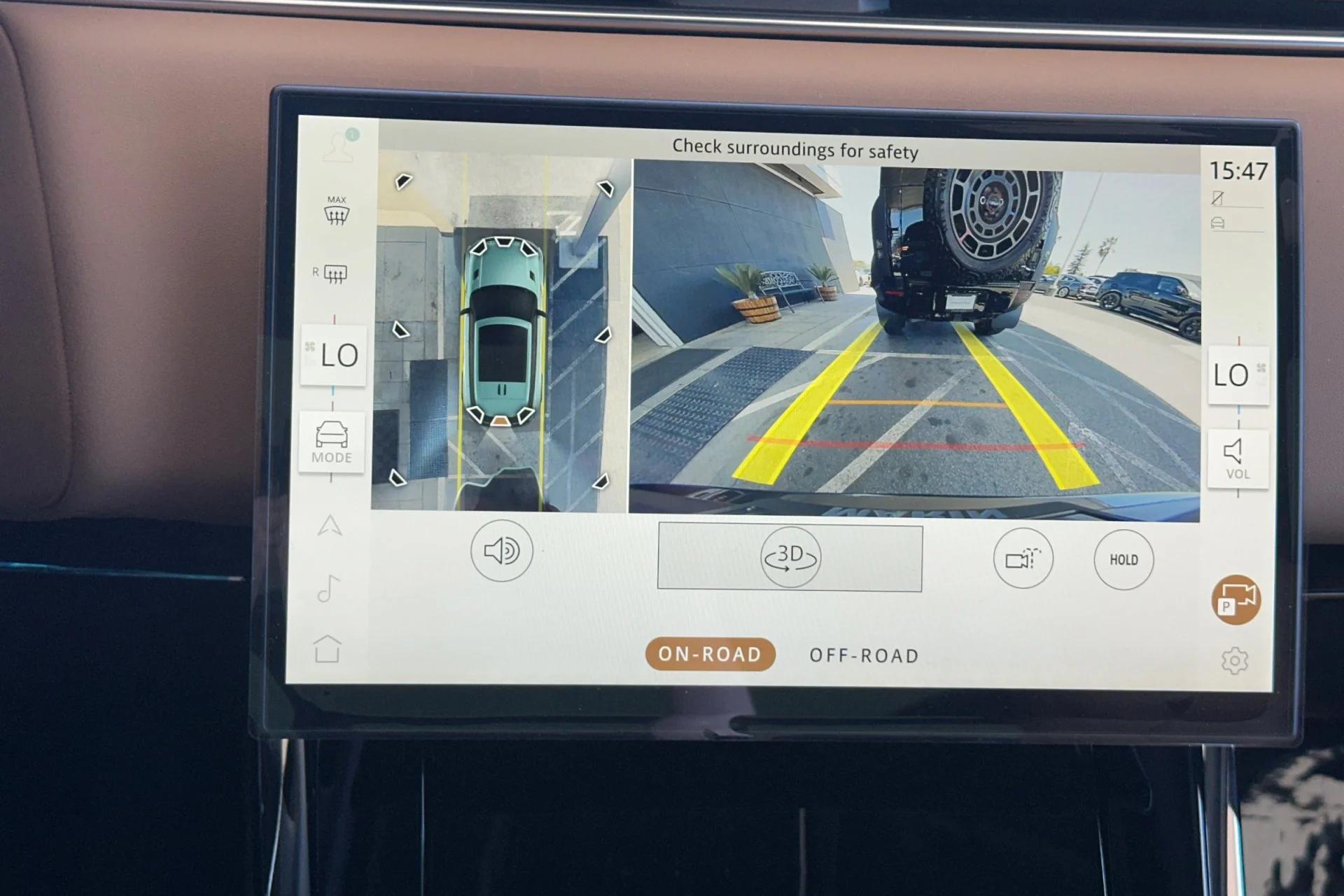 New 2026 Borasco Grey Land Rover SE image 22