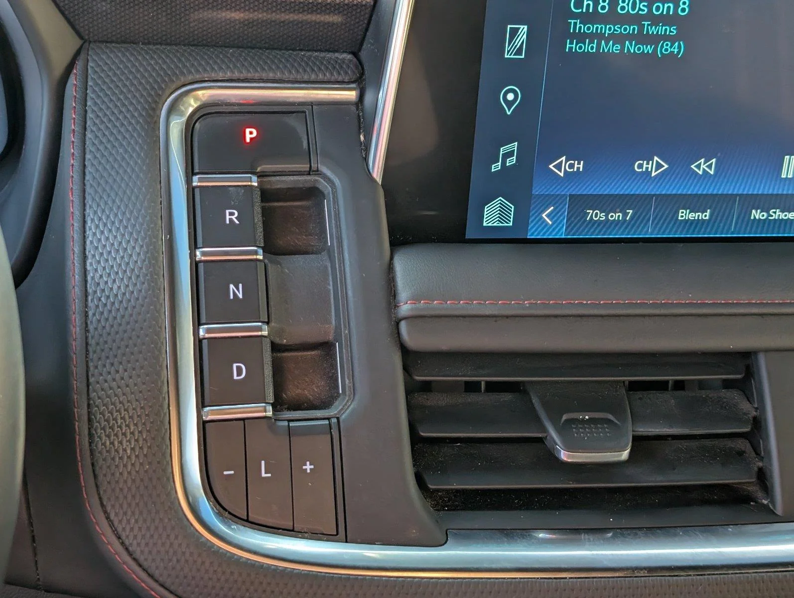 Used 2023 BLACK Chevrolet RST image 24