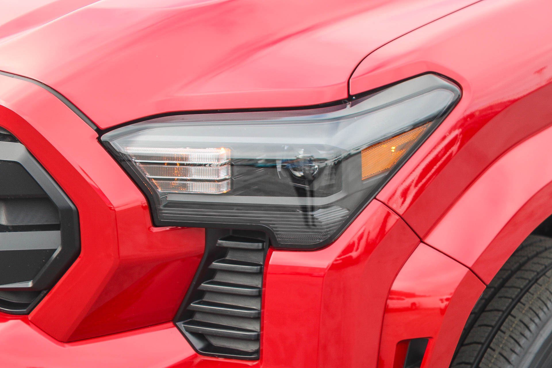 New 2026 Supersonic Red <sup>1</sup> Toyota  SR5 image 4