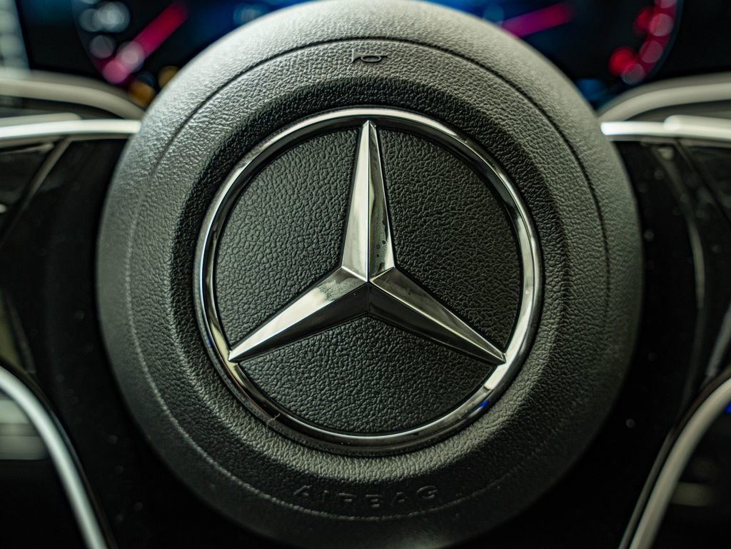 New 2026 Selenite Grey Metallic Mercedes-Benz GLE 450 image 21