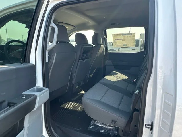 New 2026 Oxford White Ford XL image 12