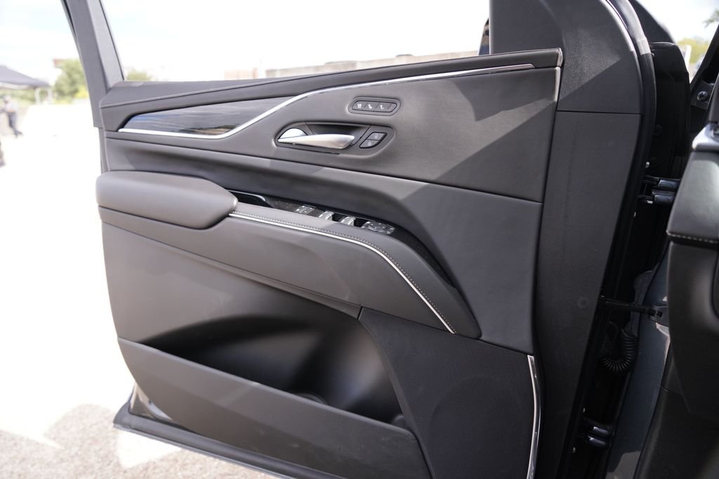 Used 2021 Gray Cadillac Sport image 18