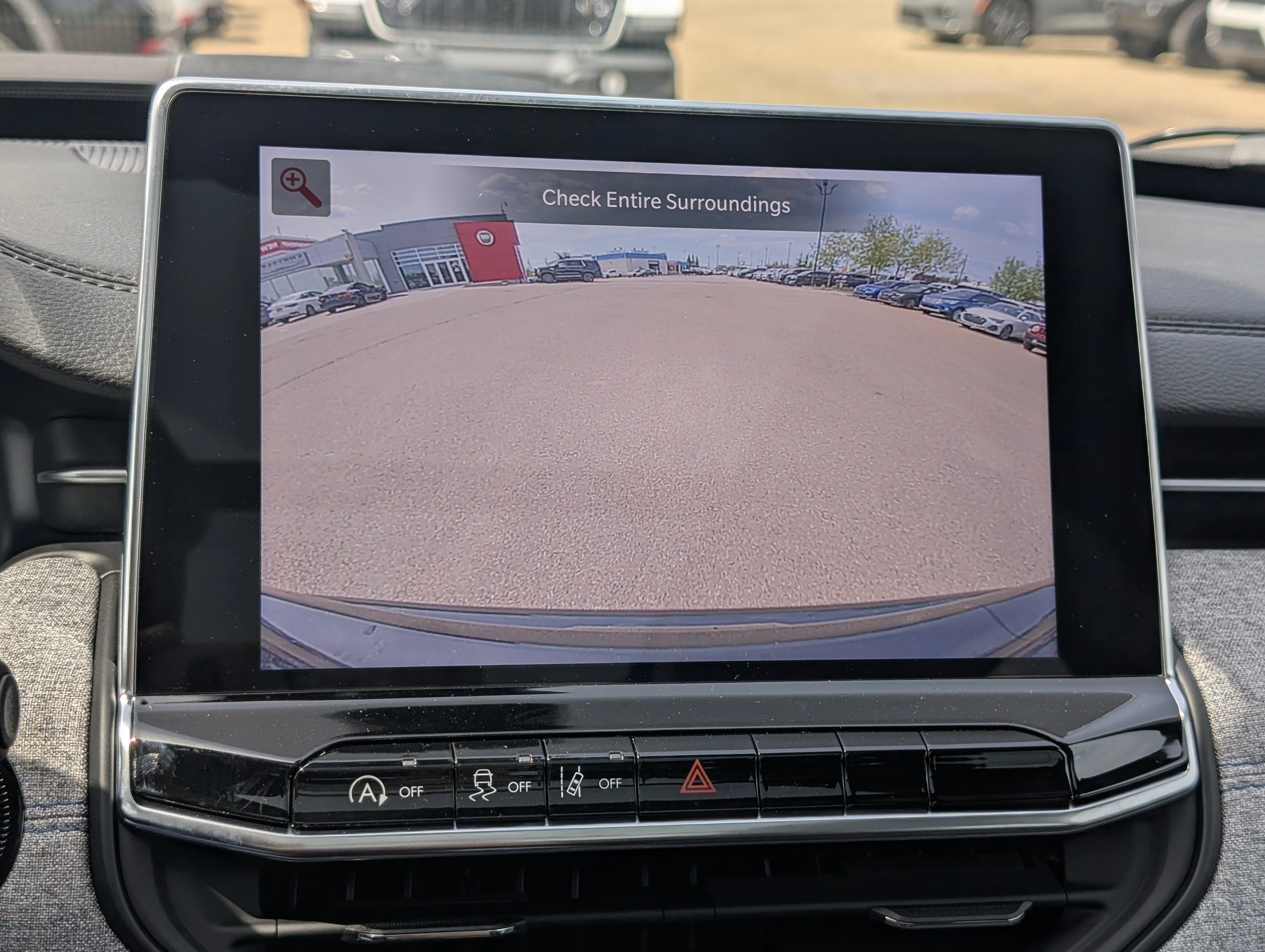 New 2026 Diamond Black Crystal Pearl Jeep North image 31