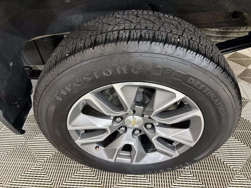 Used 2021 Gray Chevrolet LT image 11