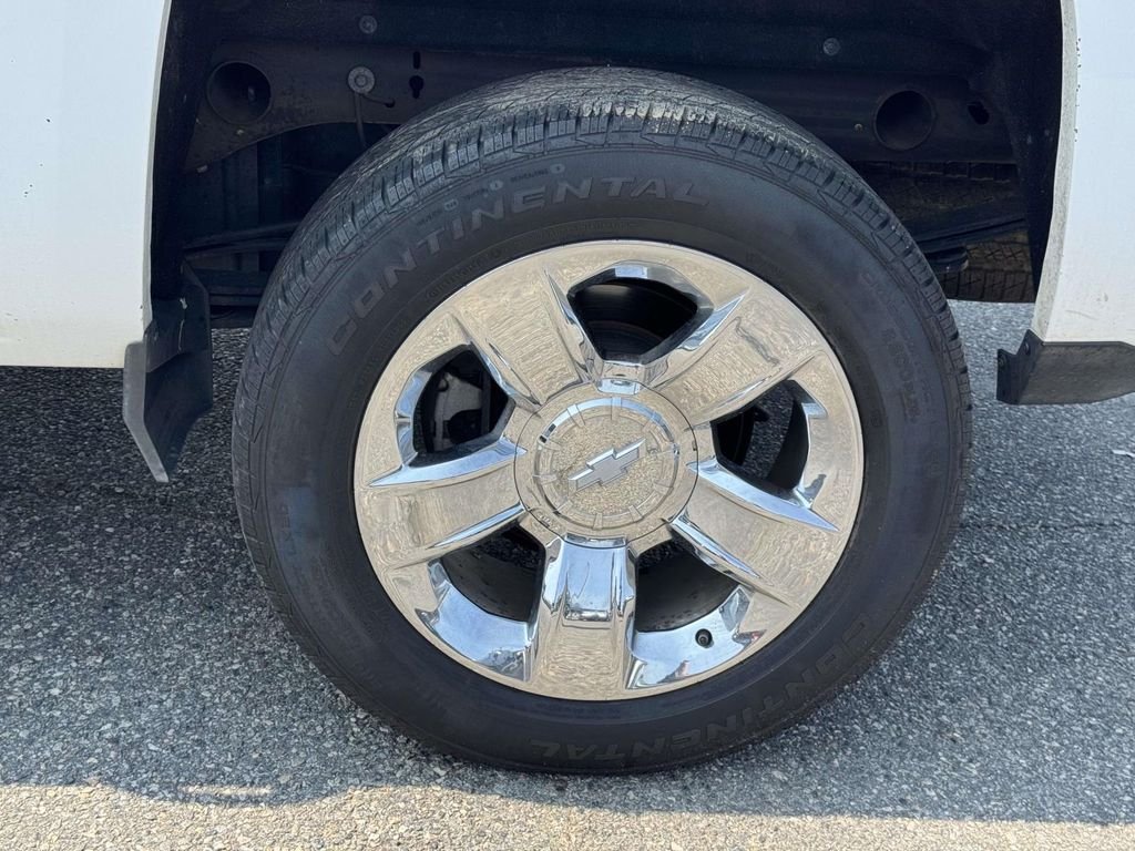 Used 2018 White Chevrolet LTZ image 12