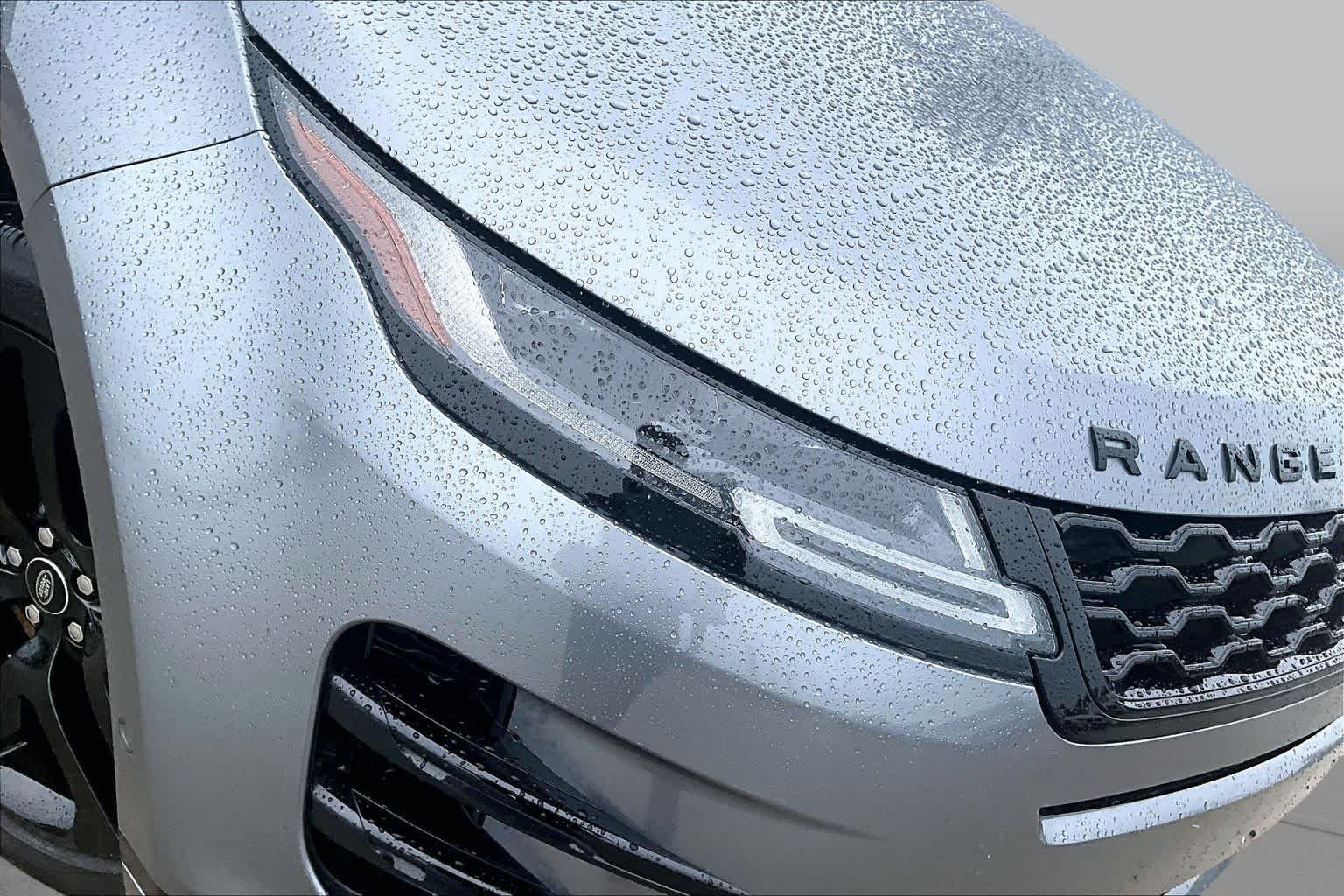 Used 2021 Eiger Grey Metallic Land Rover R-Dynamic HSE image 27
