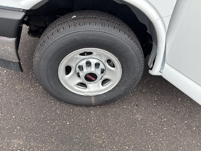 New 2026 Summit White GMC Work Van image 26