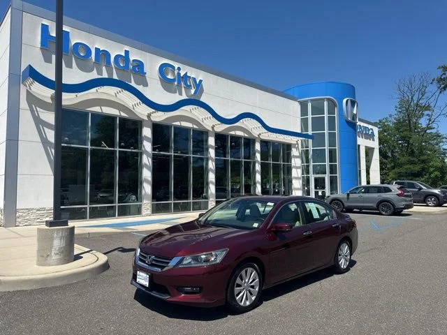 Used 2015 Basque Red Pearl II Honda EX-L image 2