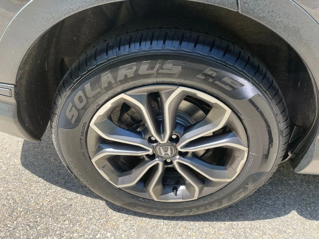 Used 2020 Black Honda EX-L image 6