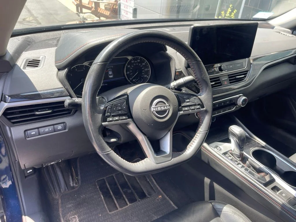 Certified Used 2023 Blue Nissan 2.5 SR image 9