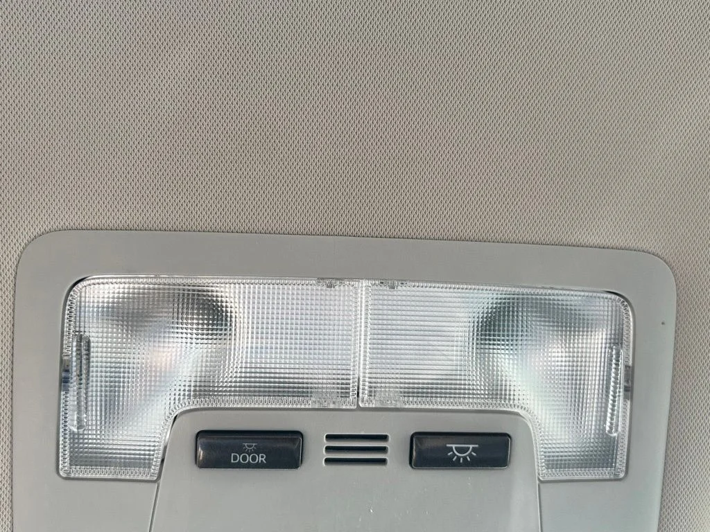 Used 2015 Gray Toyota XLE image 16