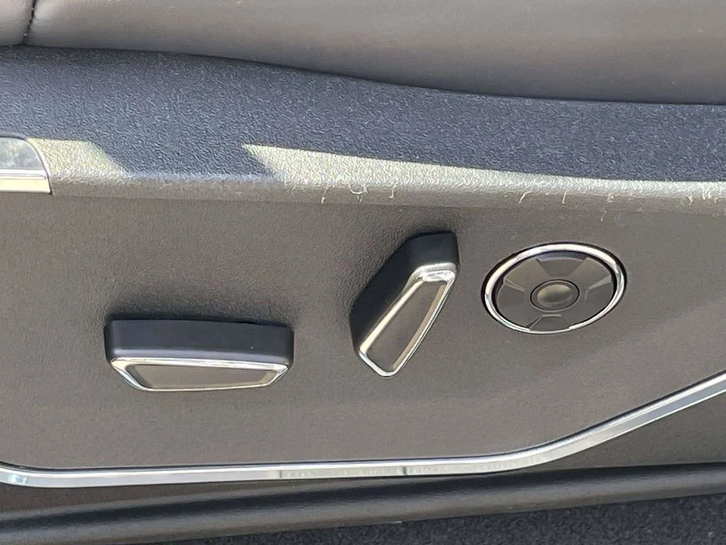 New 2026 Gray Ford Platinum image 14