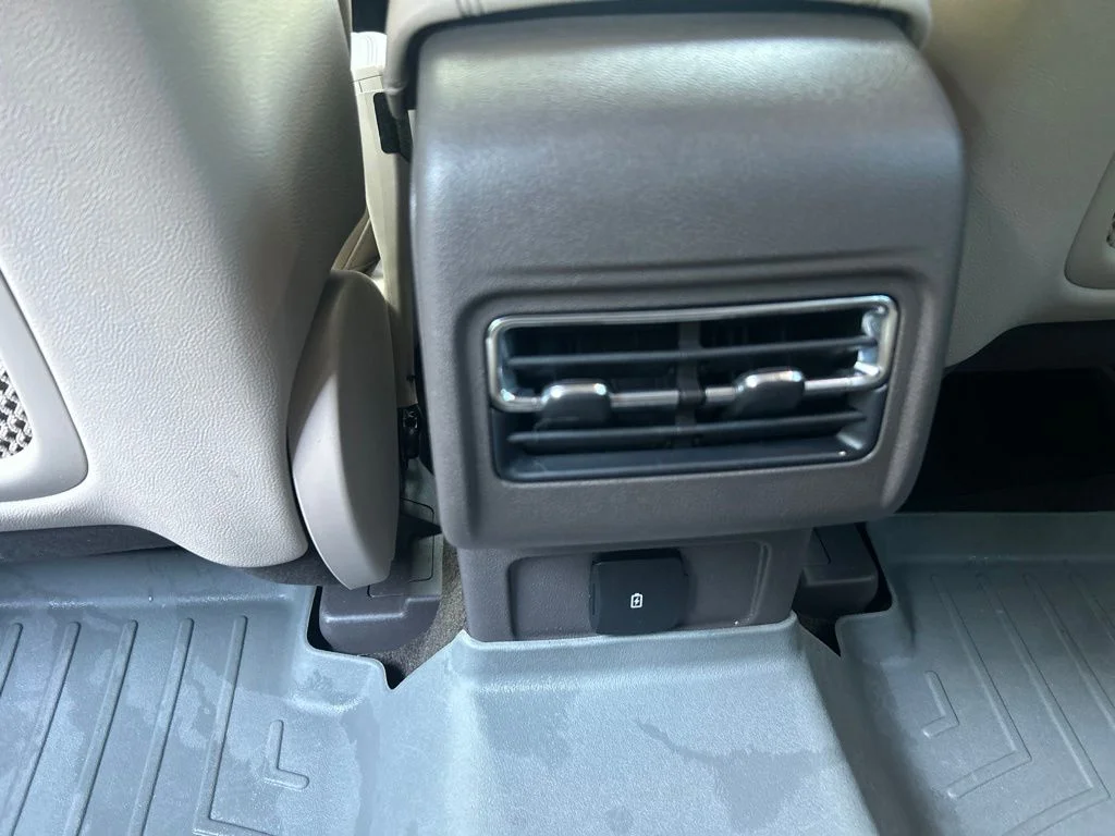 Used 2020 Red Lincoln Standard image 29