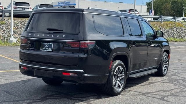 Used 2024 Diamond Black Crystal Pearlcoat Jeep Base image 6