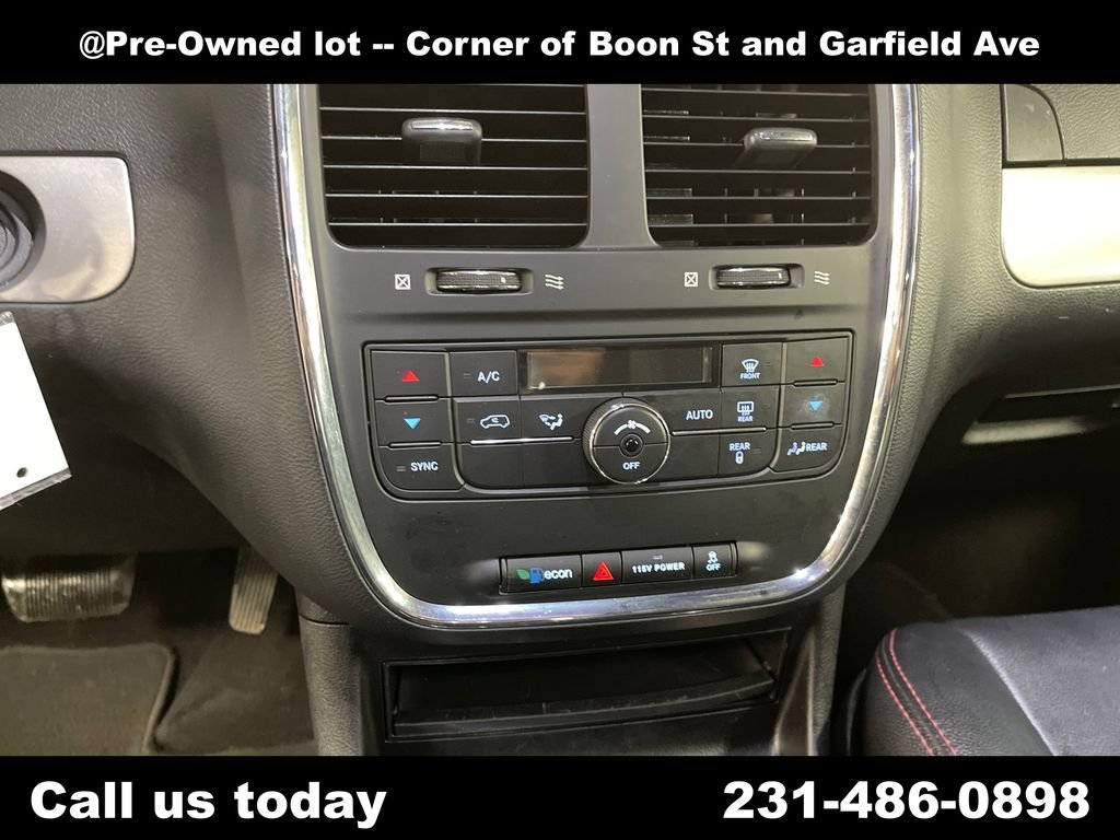 Used 2016 Blue Dodge R/T image 19