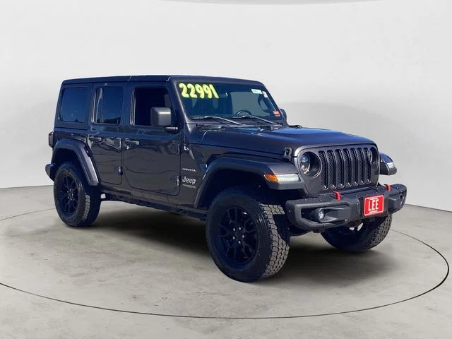Used 2018 Crystal Metallic Jeep Unlimited Sahara image 7