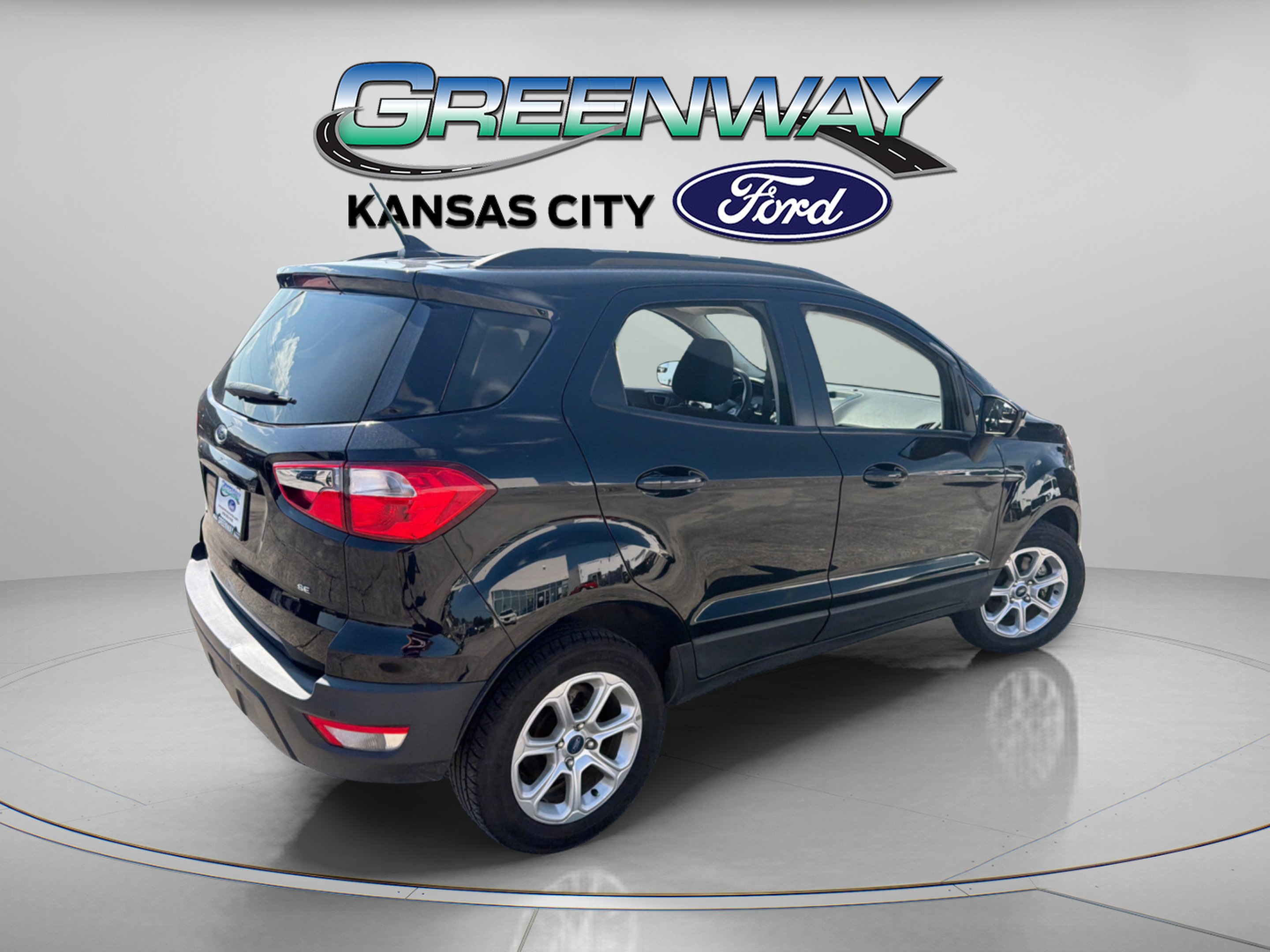 Used 2021 Shadow Black Ford SE image 8
