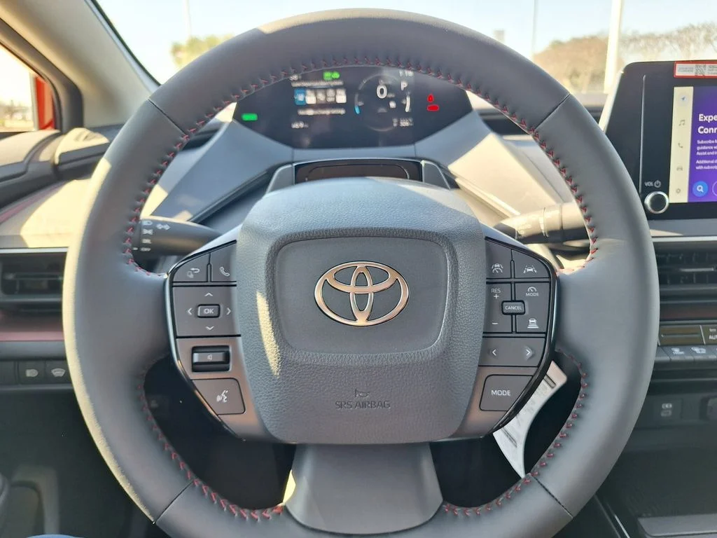 2026 Toyota Prius Plug-in Hybrid SE - Photo 23