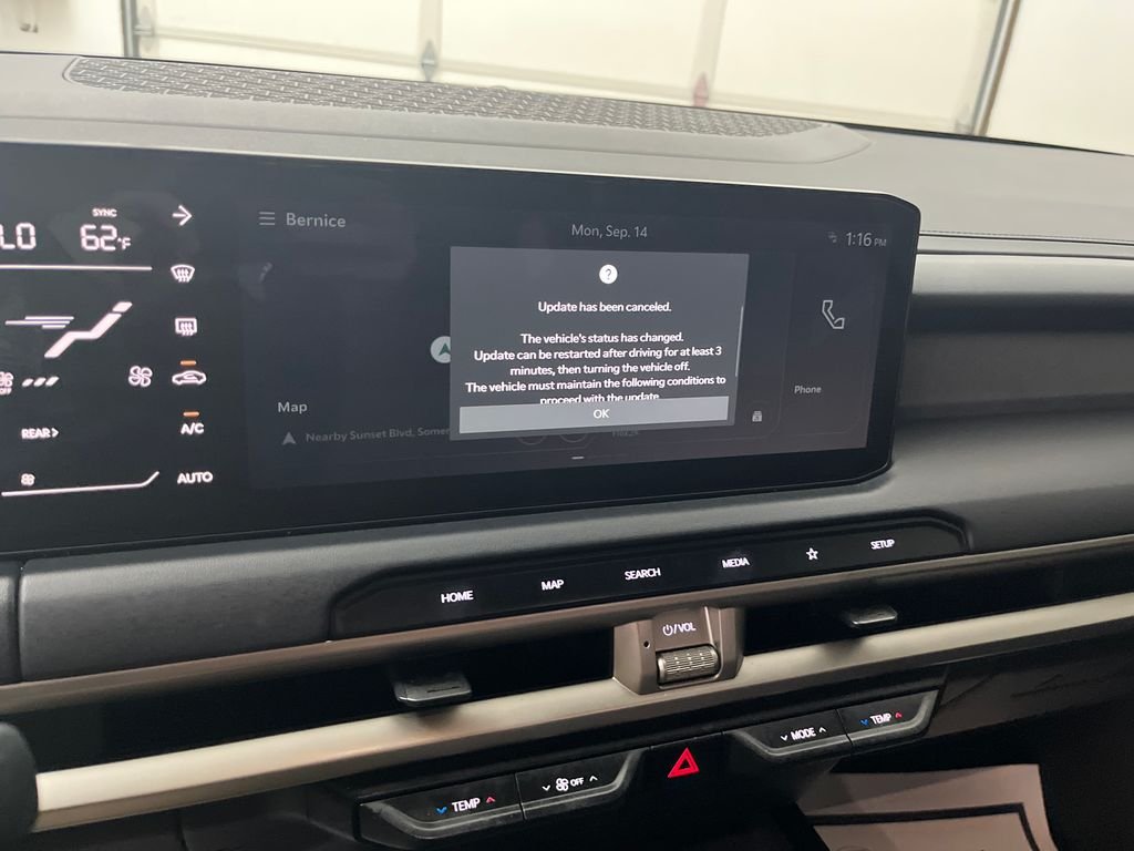 Used 2027 Black Kia LX image 19