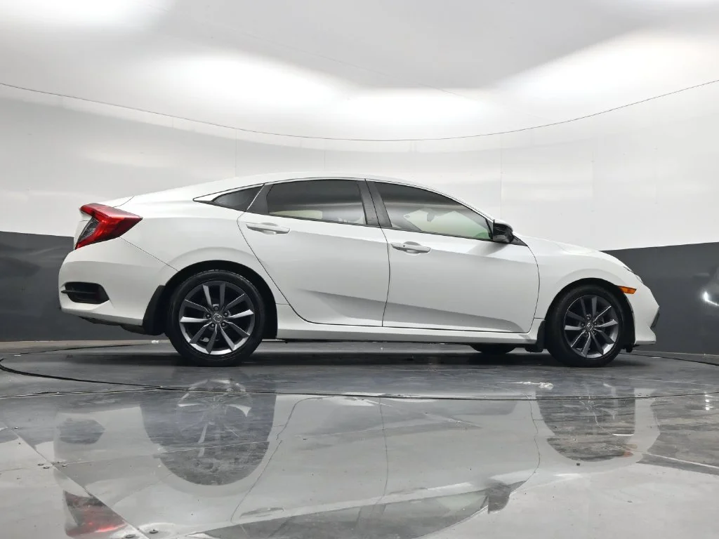 Used 2019  Honda EX image 34