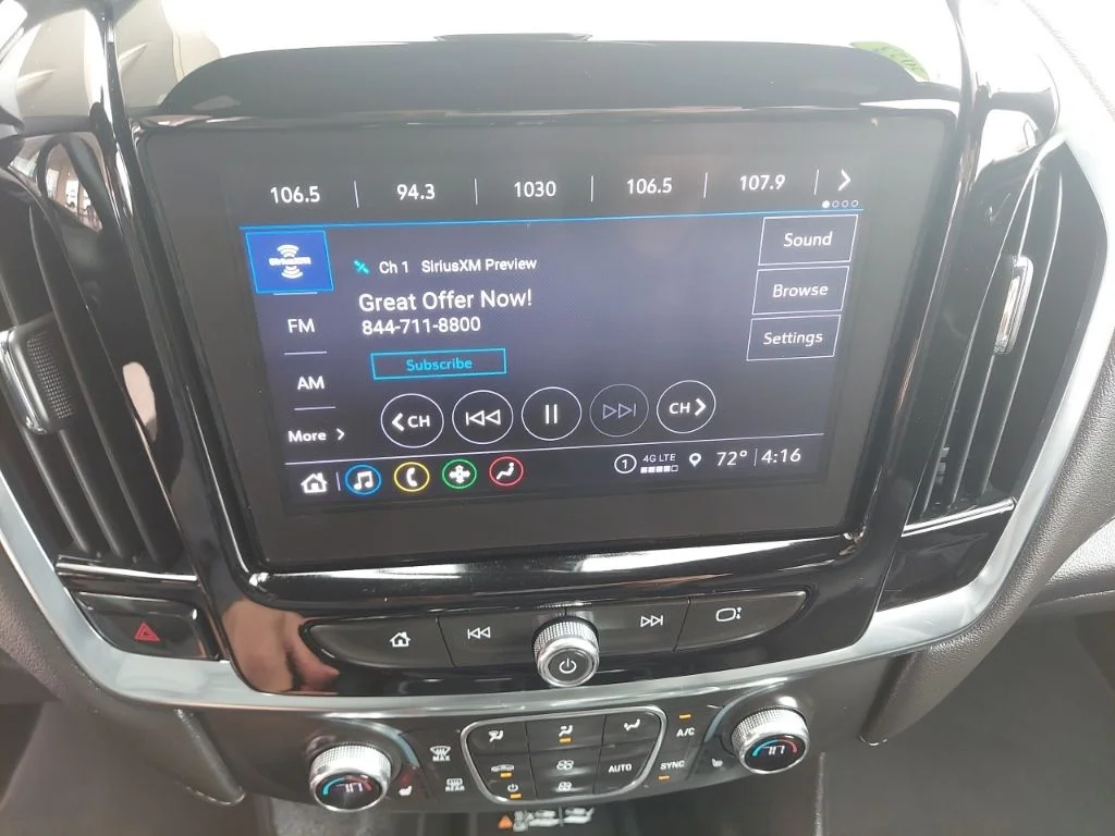 Used 2023 White Chevrolet LT Leather image 25