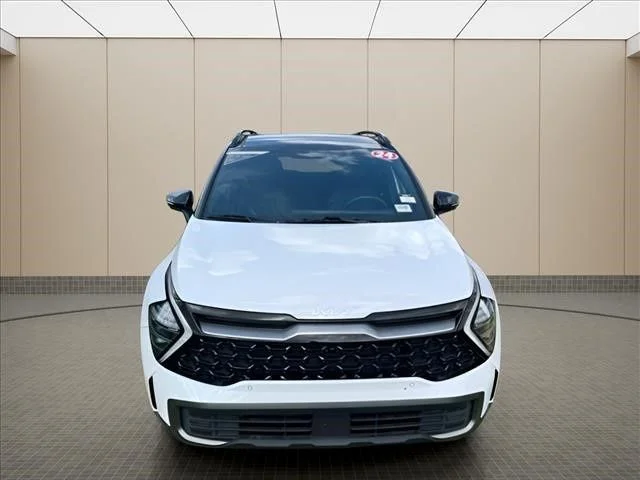 Used 2024 White Kia X-Pro Prestige image 7