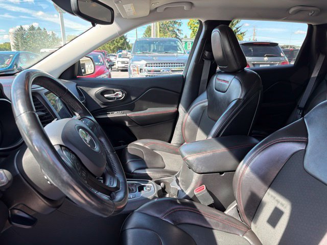 Used 2019 Black Jeep Trailhawk image 23