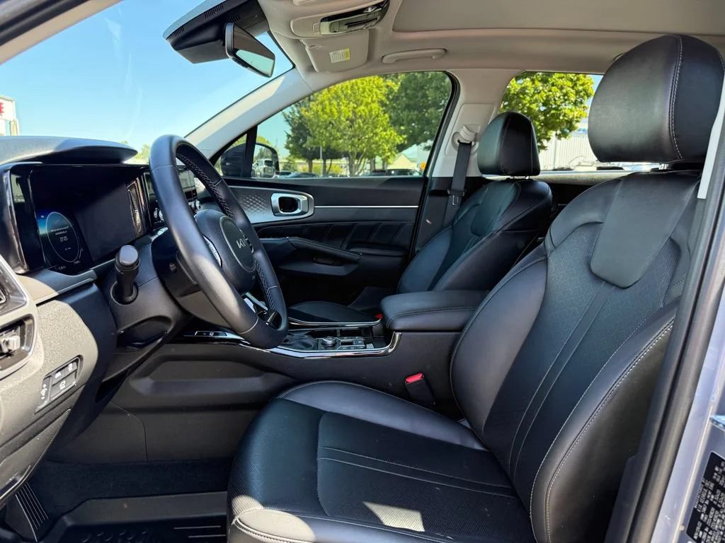 Certified Used 2023 Everlasting Silver Kia SX image 17
